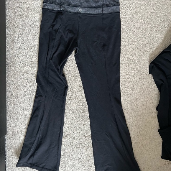 Lulu lemon groove pants - Picture 3 of 3